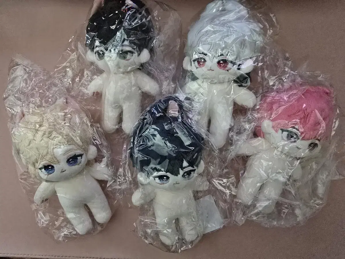 PLAVE ハミン hamin 骨入り　ぬいぐるみ 10cm 　포둥플브 347906251_1_1755759147_w840.jpg